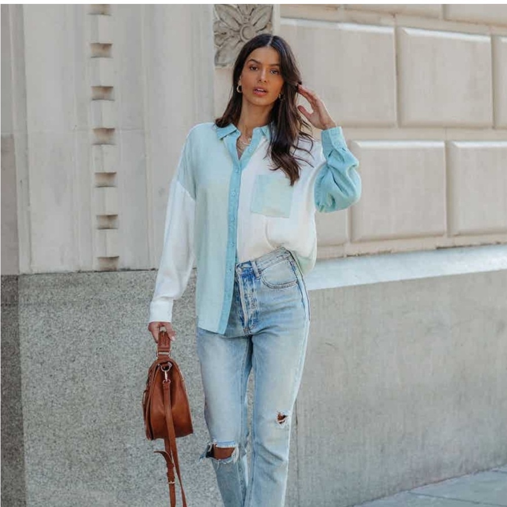 Ashford colorblock button down top- multi blue. 
Size small. Never worn!